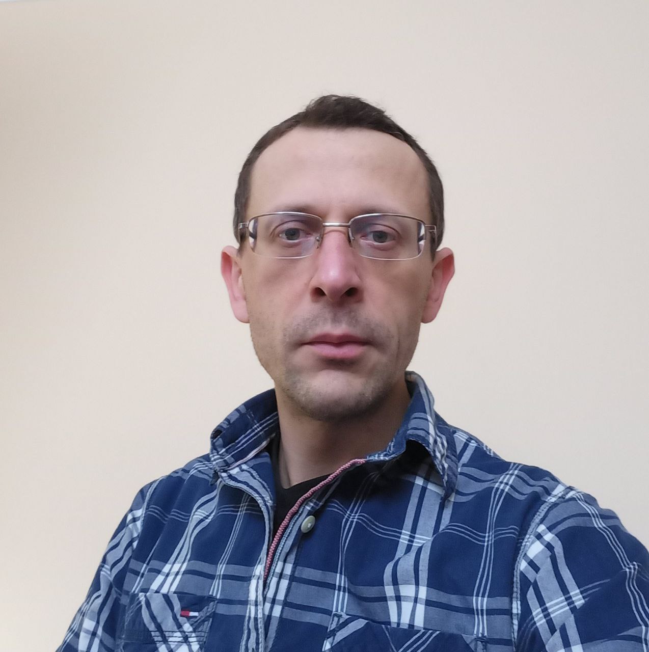 Репетитор з математики Дмитро Ц. — Mathema