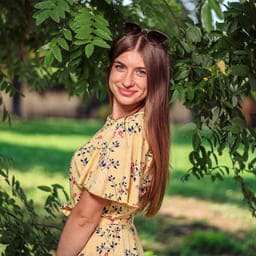 Репетитор з математики Юлія Давлетчарова — Mathema