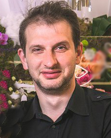 Репетитор з математики Сергій  Петренко — Mathema